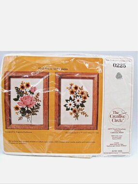 Creative Circle Rose Daisies Needlepoint Kit with Persian Wool yarn Vintage 1983